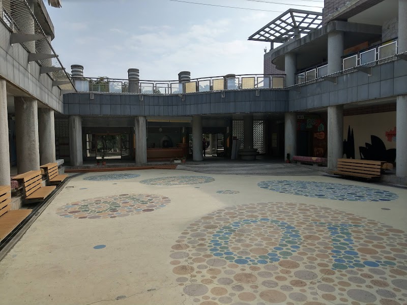 高雄市立兒童美術館 - 高雄親子景點