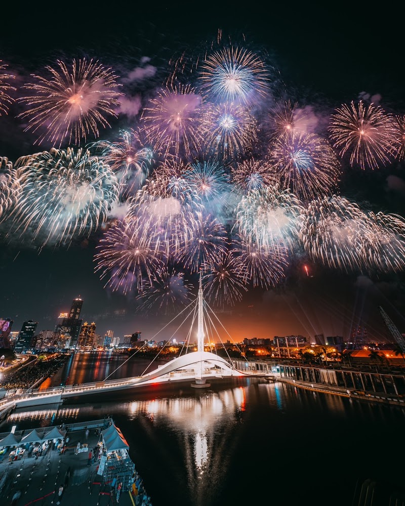 高雄港大港橋 - 高雄鹽埕區親子景點