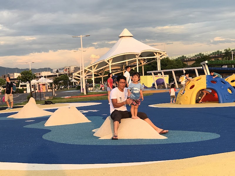 大佳河濱公園海洋遊戲場 - 台北中山區親子景點