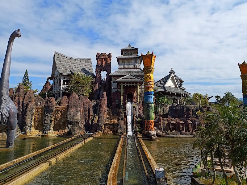 六福村主題遊樂園 - 新竹關西鎮親子景點